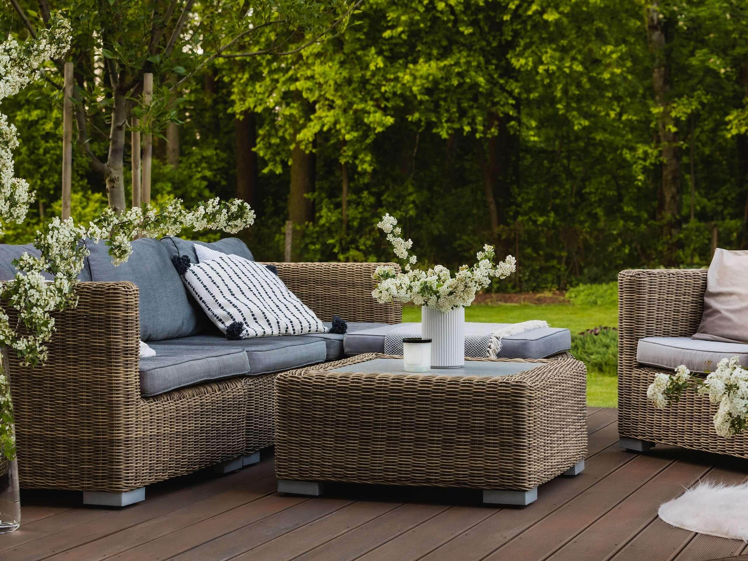 Rehome - Bahçe Mobilyası Seçerken Nelere Dikkat Etmeli?