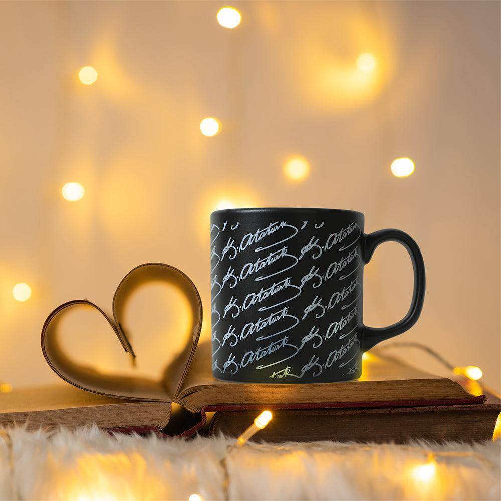 Keraart Atatürk İmza Beyaz Siyah Kupa 1 Adet