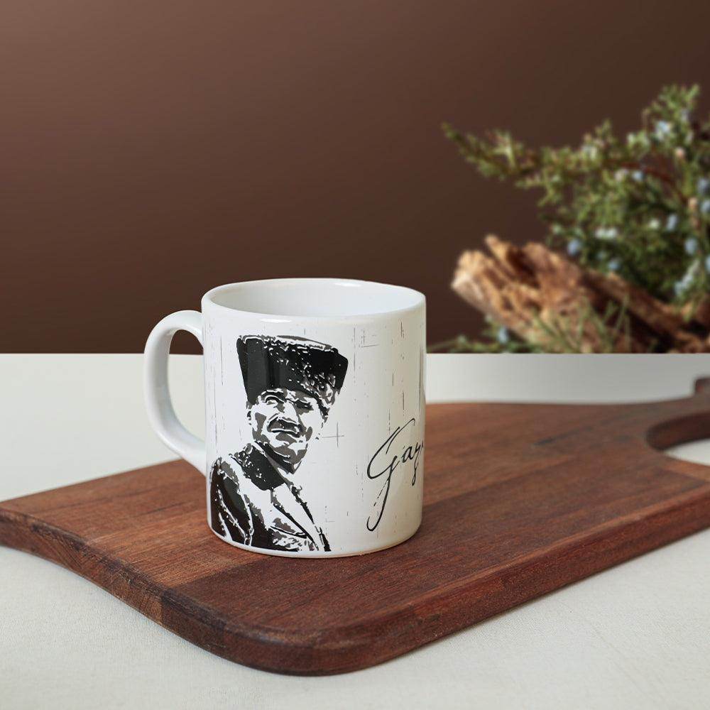 Atatürk Portreli İmza Beyaz Silindir Kupa 1 Adet