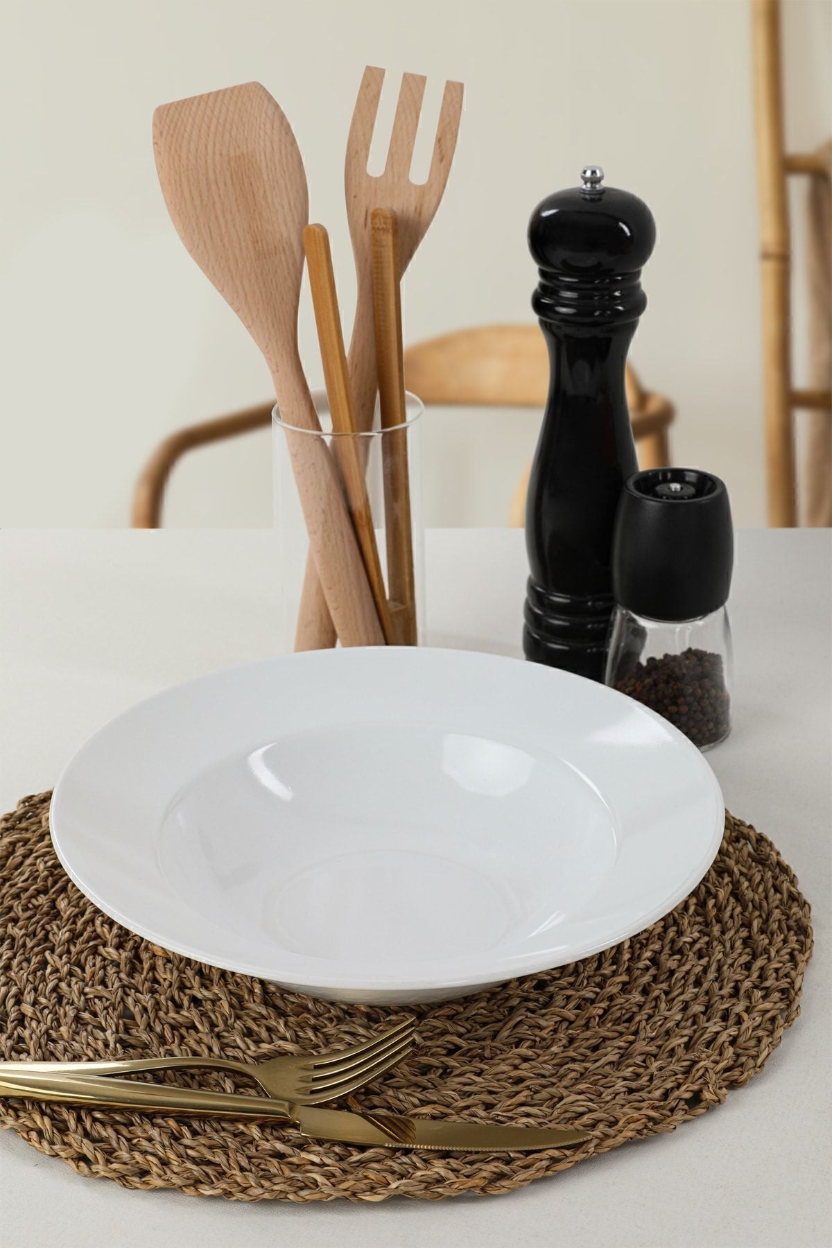 Beyaz Delta Makarna Tabağı 26 Cm