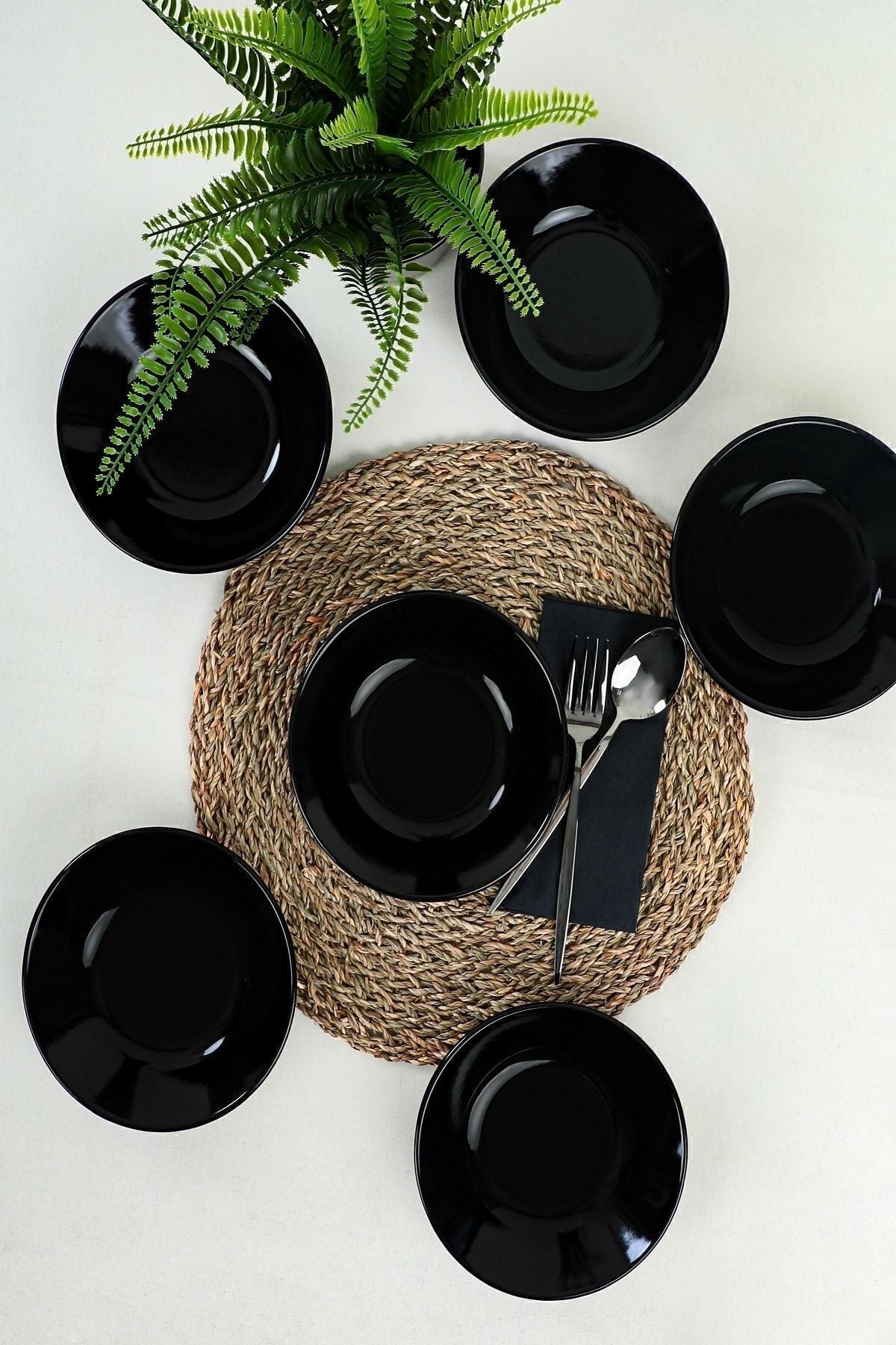 Hitit Siyah Yemek Tabağı 18 Cm 6 Adet