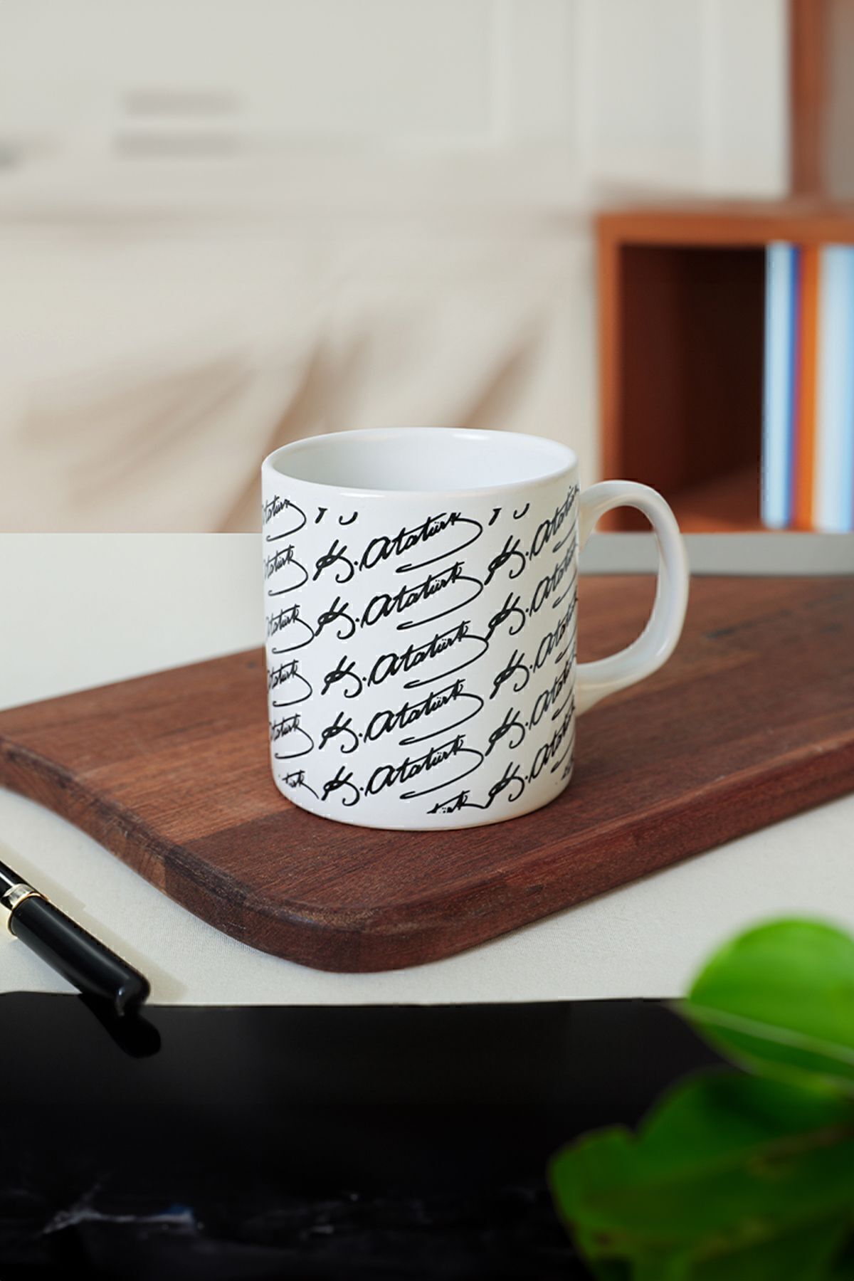 Keraart Atatürk İmza Siyah Beyaz Silindir Kupa 1 Adet