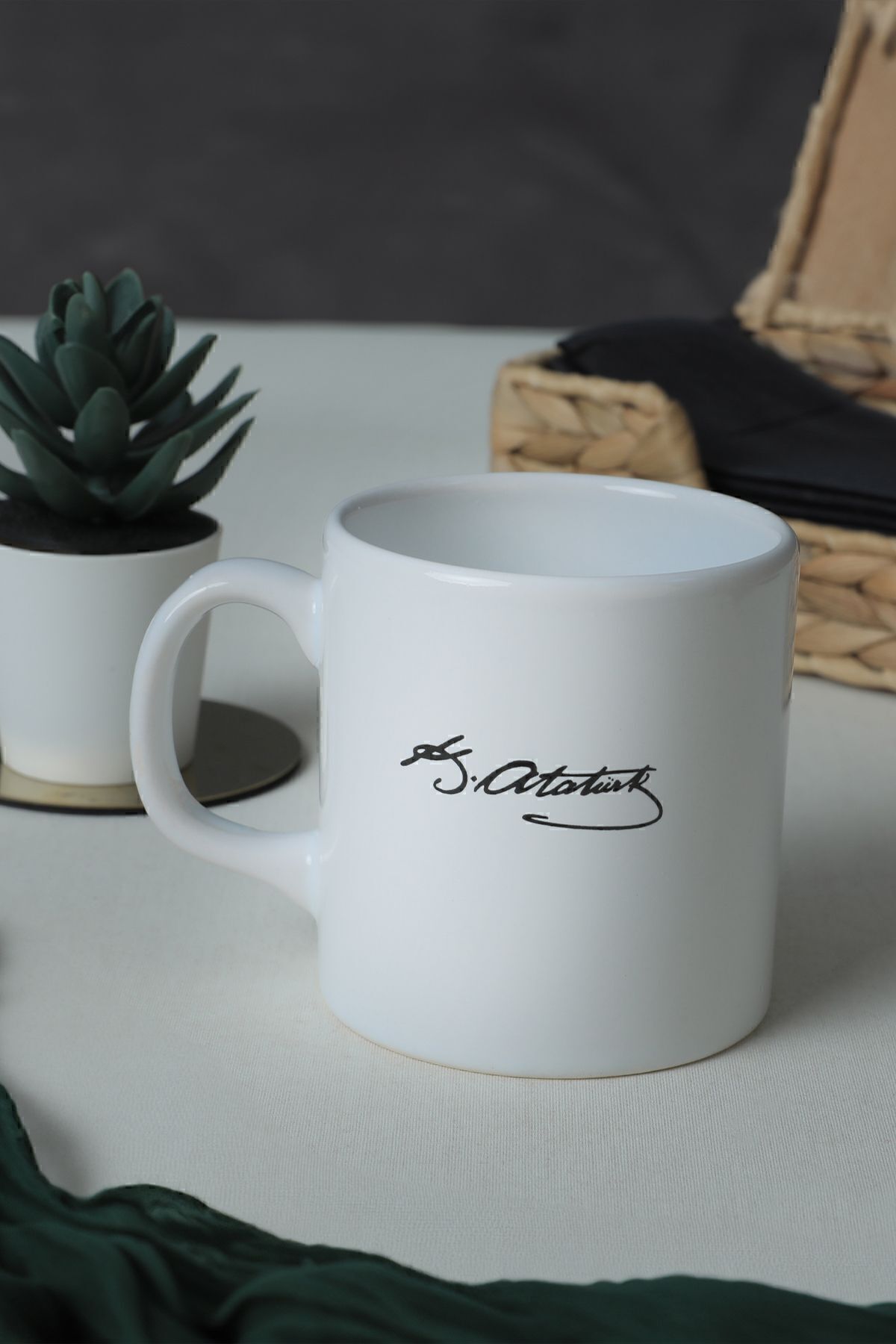 Keraart Atatürk Tek İmza Beyaz Silindir Kupa 1 Adet