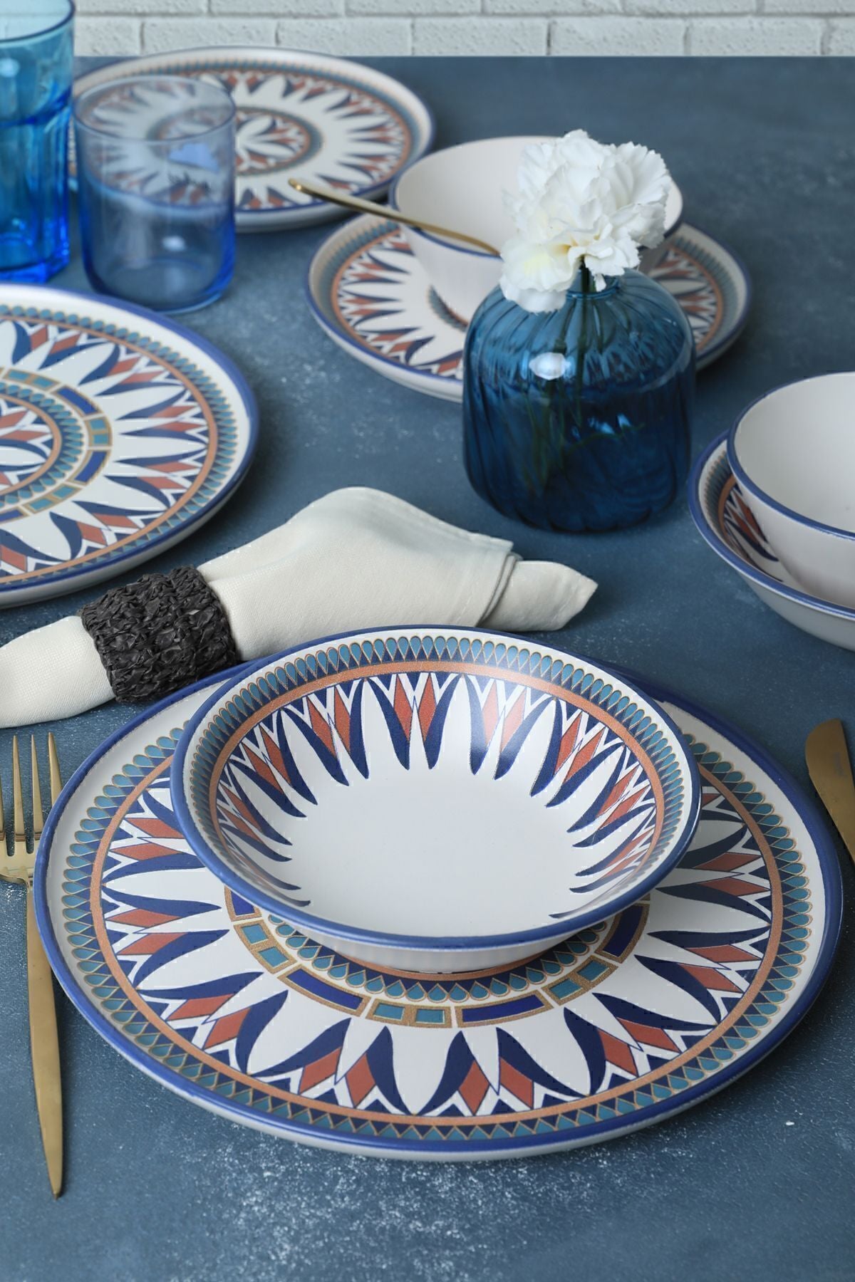 Keraart Ruby Yemek Takımı 24 Parça 6 Kişilik 20793-94-95