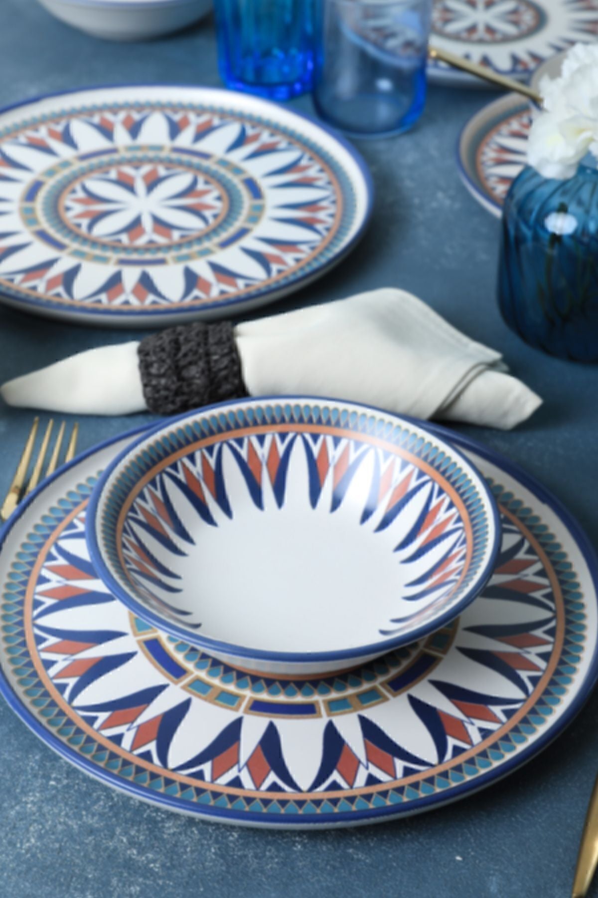 Keraart Ruby Yemek Takımı 24 Parça 6 Kişilik 20793-94-95