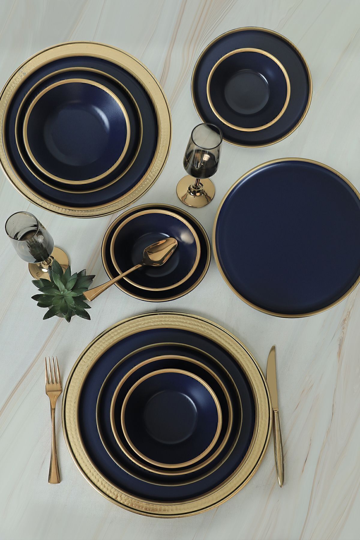 Mat Lacivert Gold Fileli Yemek Takımı 24 Parça 6 Kişilik