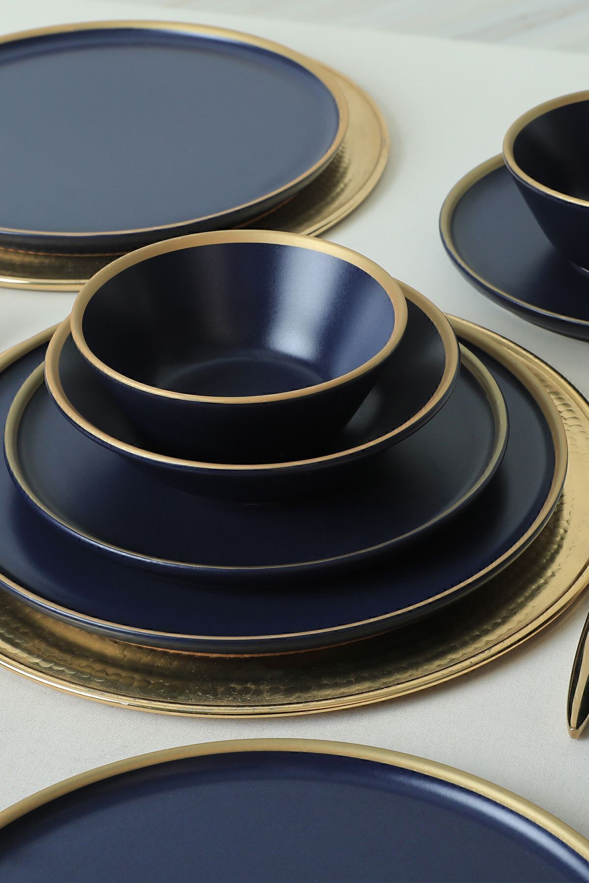 Mat Lacivert Gold Fileli Yemek Takımı 24 Parça 6 Kişilik