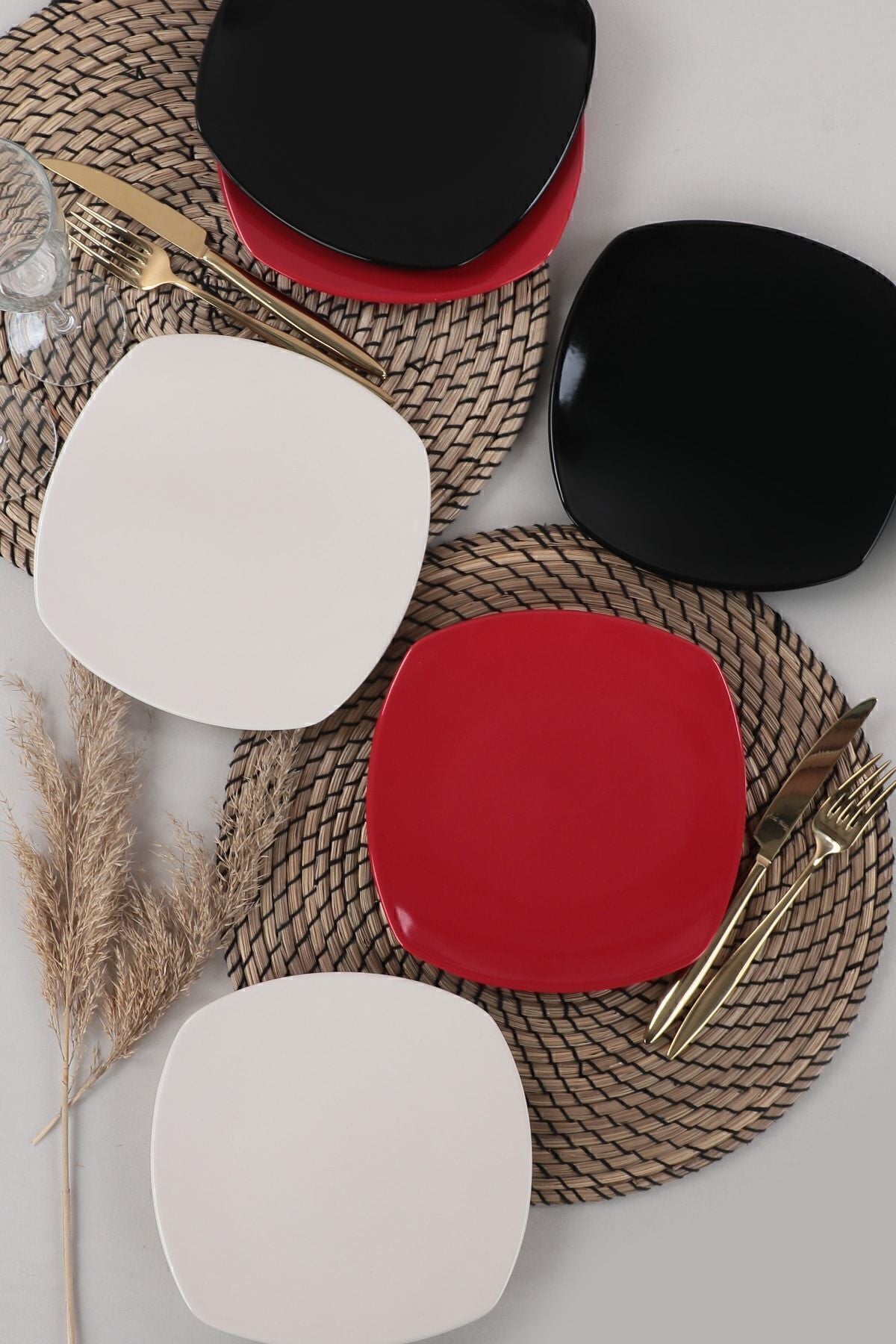 Noble Köşem Pasta Tabağı 22 Cm 6 Adet - 030/650