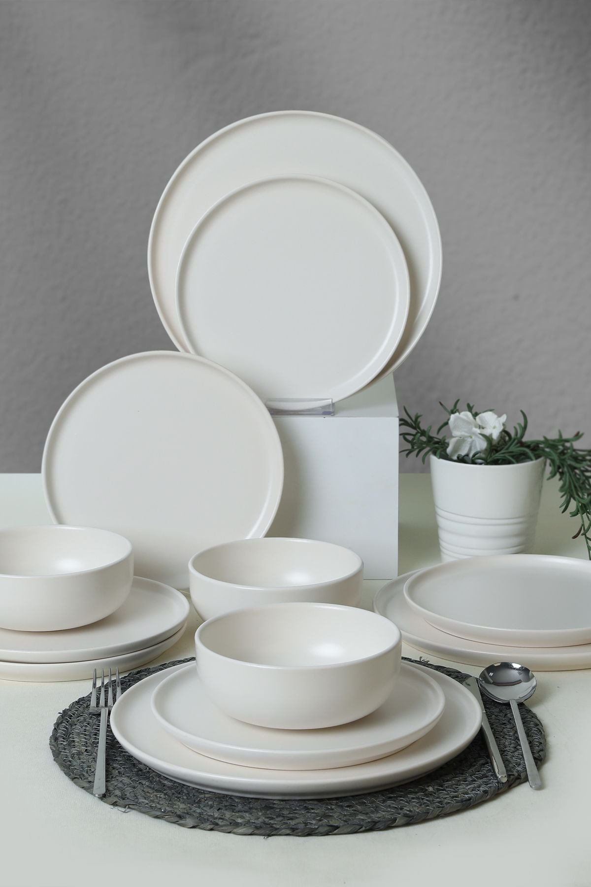 Nordic Mat Beyaz Yemek Takımı 18 Parça 6 Kişilik 022