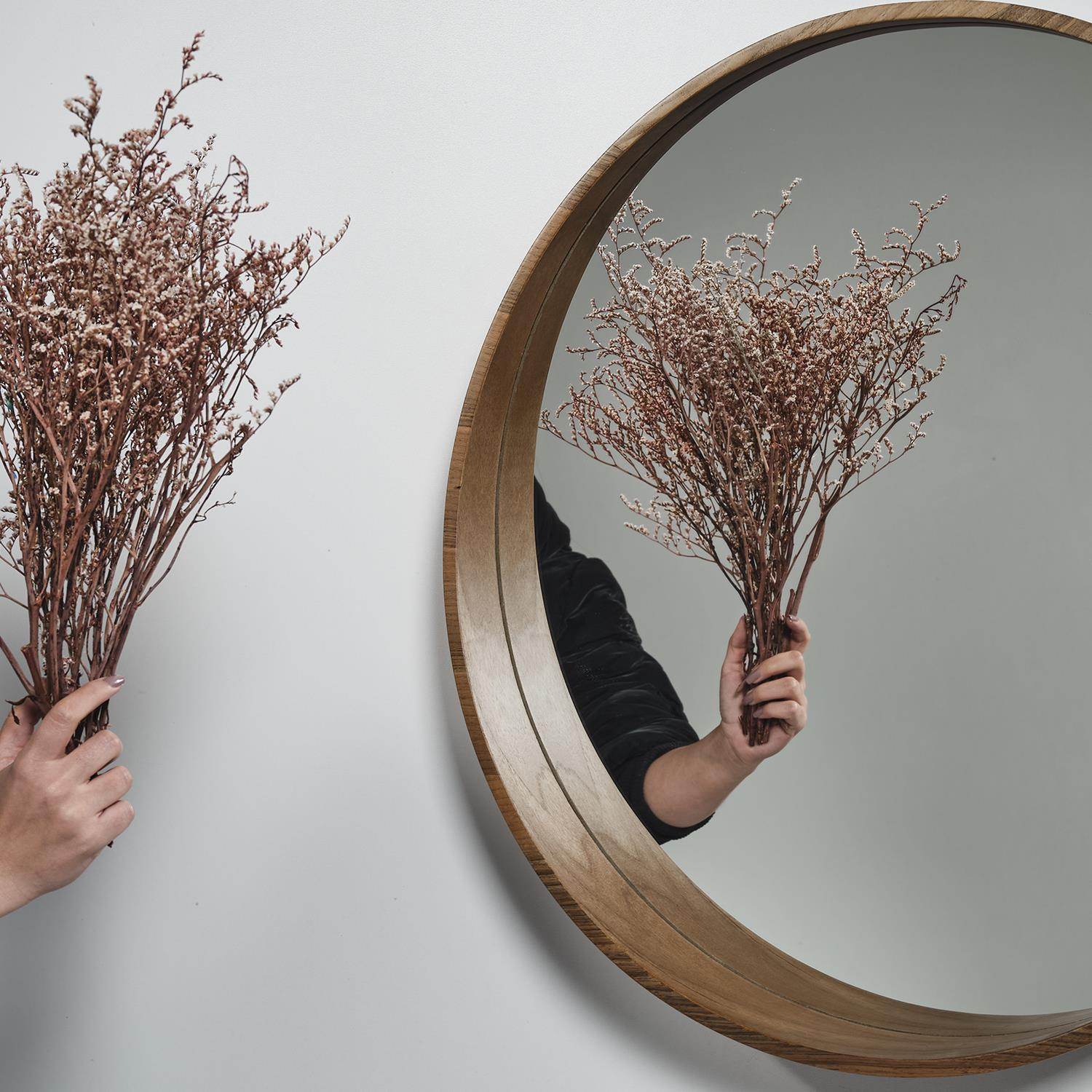 Rehome Yuvarlak Ahşap Çerçeveli Dekoratif Ayna - No:259 (70 cm)